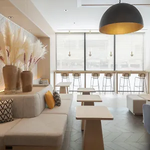 3* Hotel The B